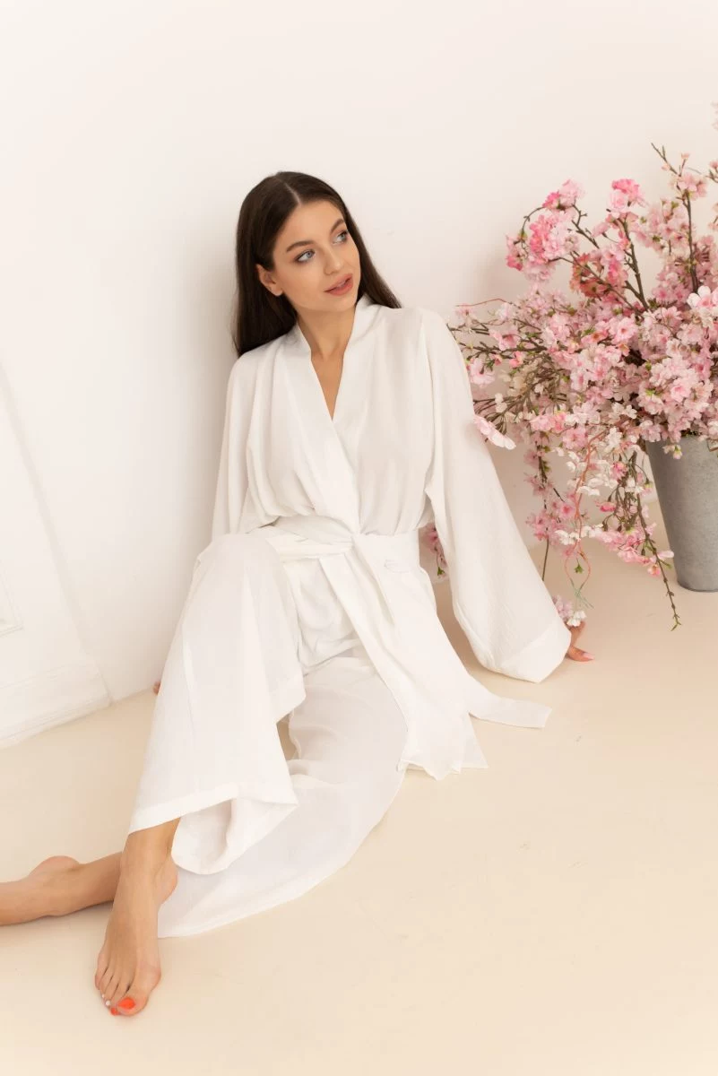 Изображение товара Комплект «Двойка» кимоно + брюки в белом цвете