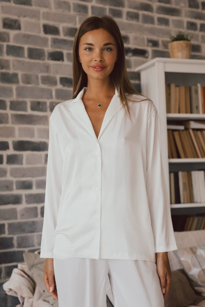 Изображение товара Рубашка из шёлка армани в белом цвете