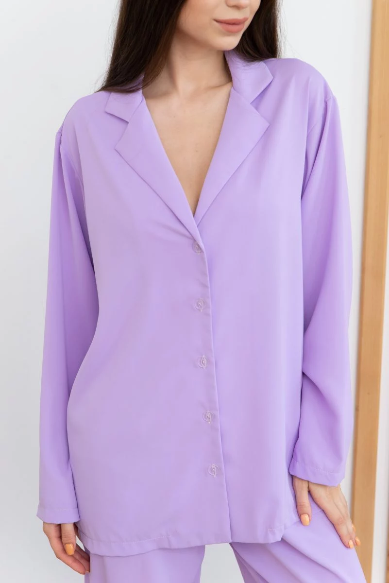 Изображение товара Рубашка прямая из дубайского шёлка в лиловом цвете