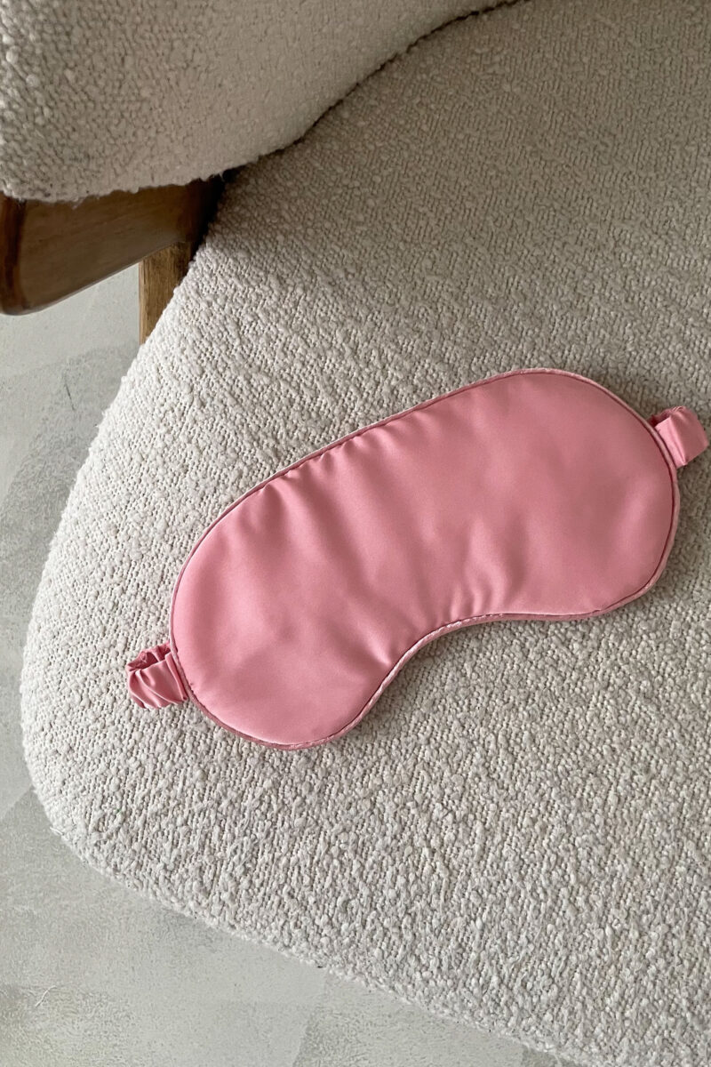 Изображение товара: Маска для сна в розовом цвете