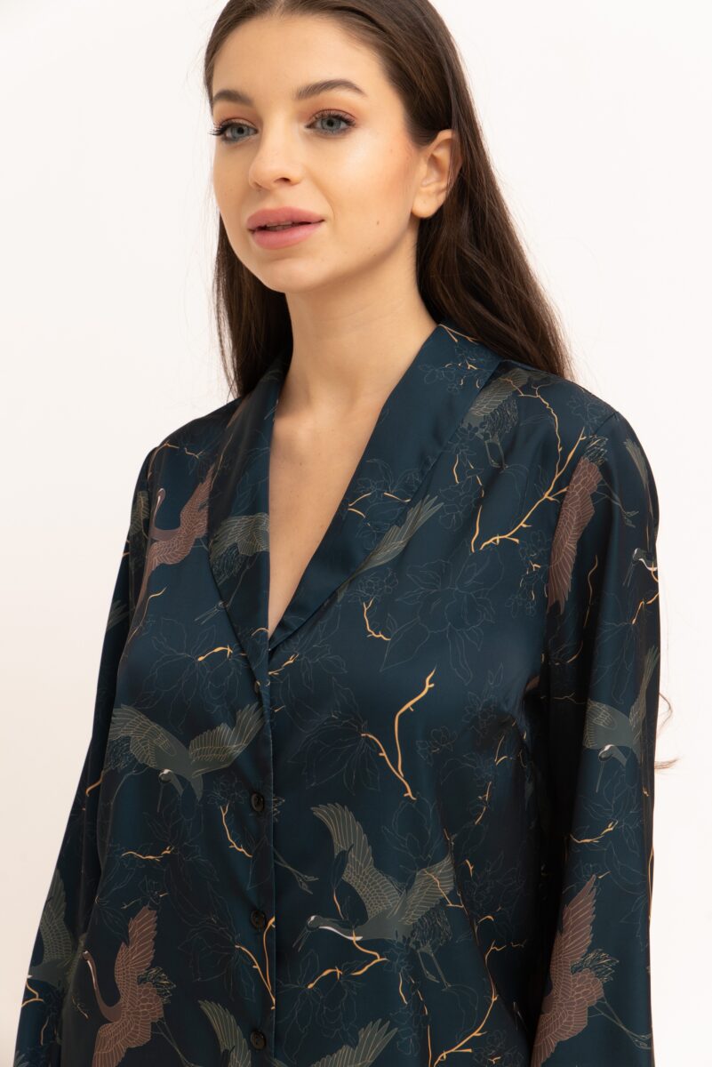 Изображение товара: Рубашка с воротом шаль из шёлка армани с принтом «Птицы»