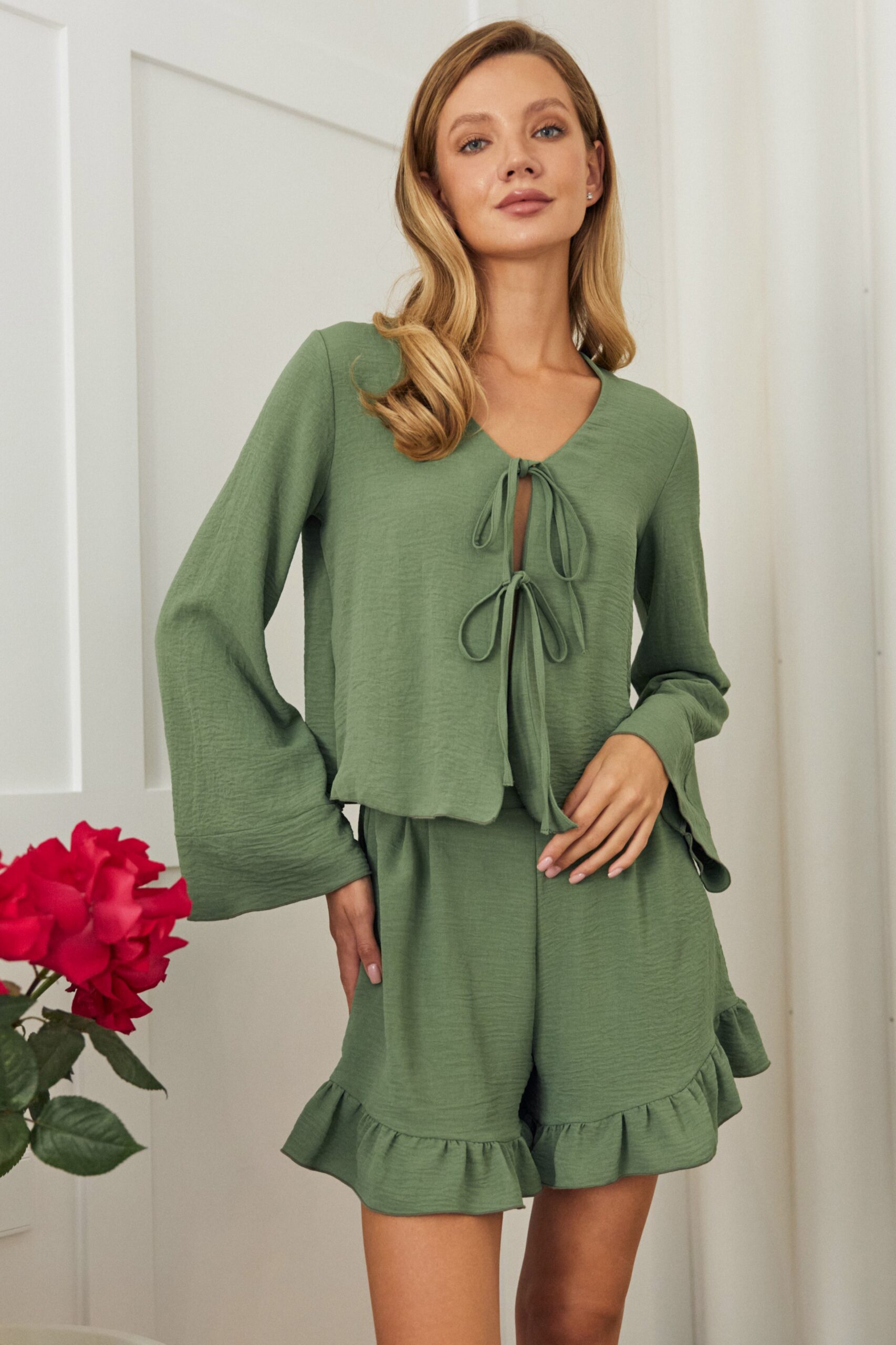 Home set «Charm» (блуза и шорты) в цвете хаки
