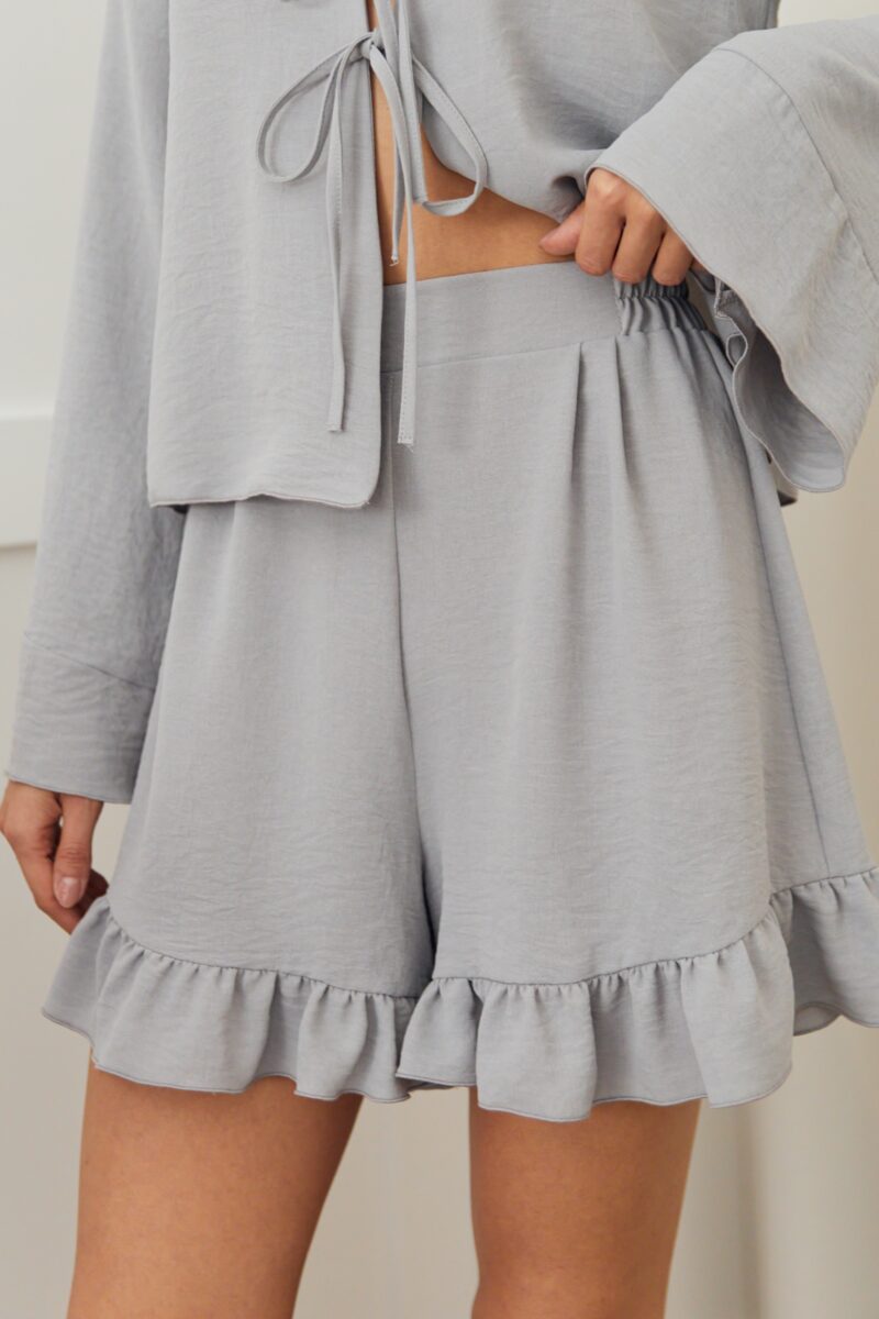Home set «Charm» (блуза и шорты) в светло-сером цвете