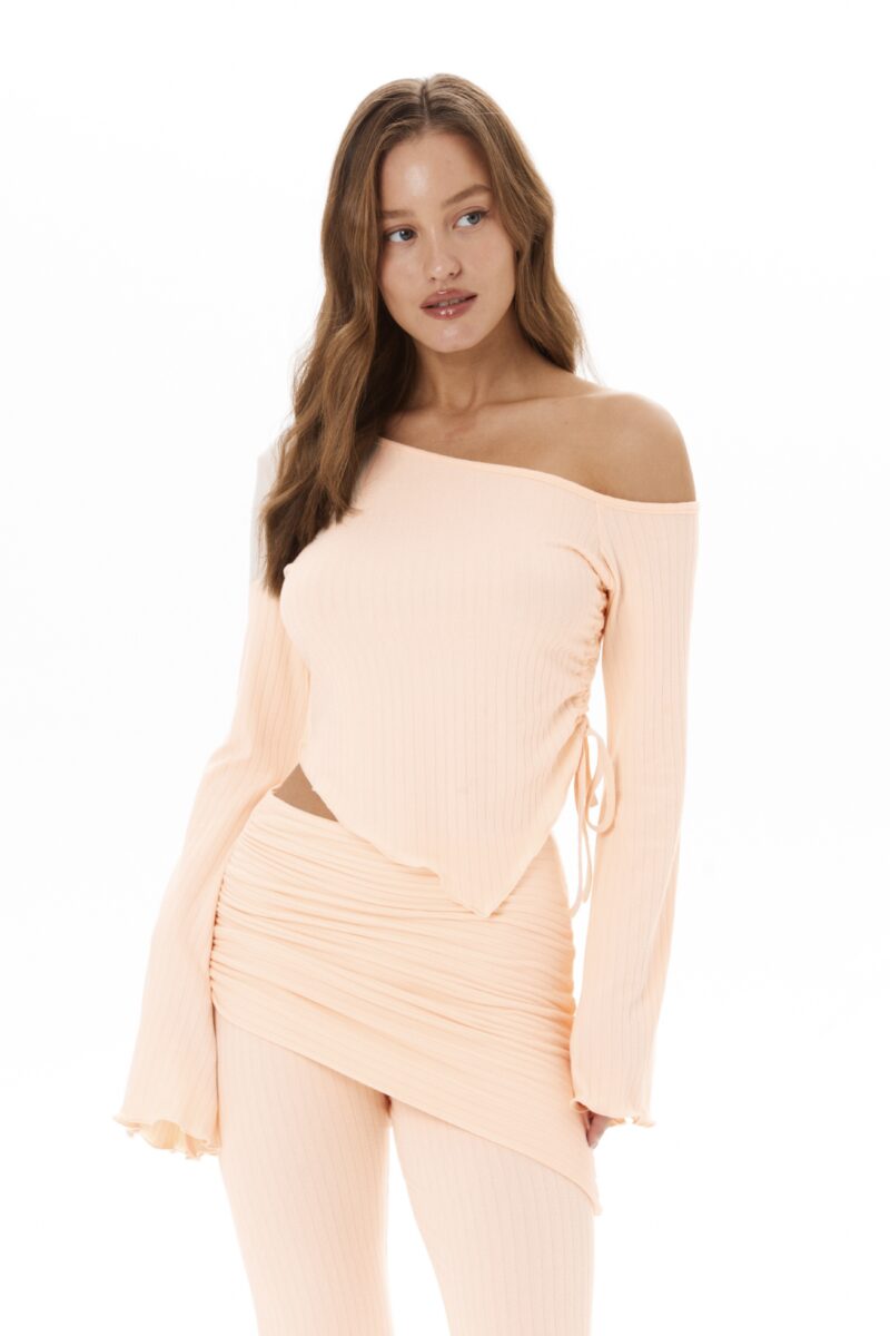 Изображение товара: Костюм «Peach set» (кофта и брюки с поясом) в персиковом цвете